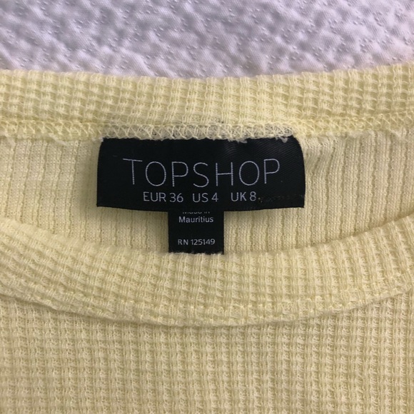 pastel cropped yellow t shirt - Picture 2 of 2